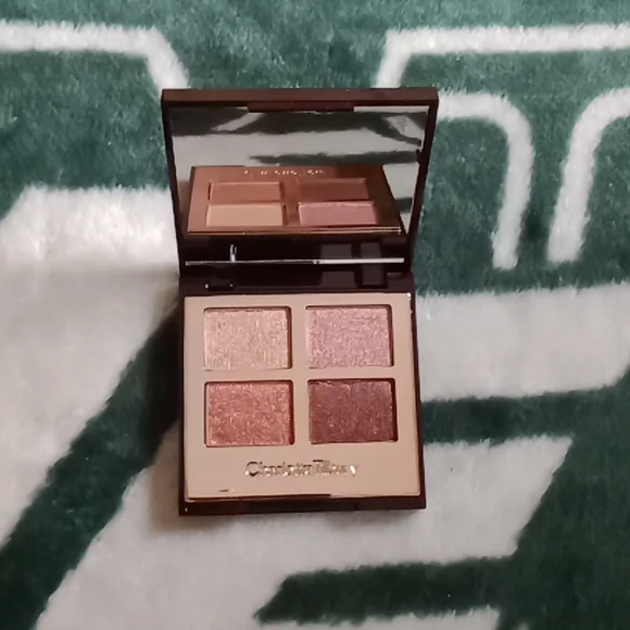Charlotte Tilbury Pillow Talk Luxury Palette Of Pops eyeshadow